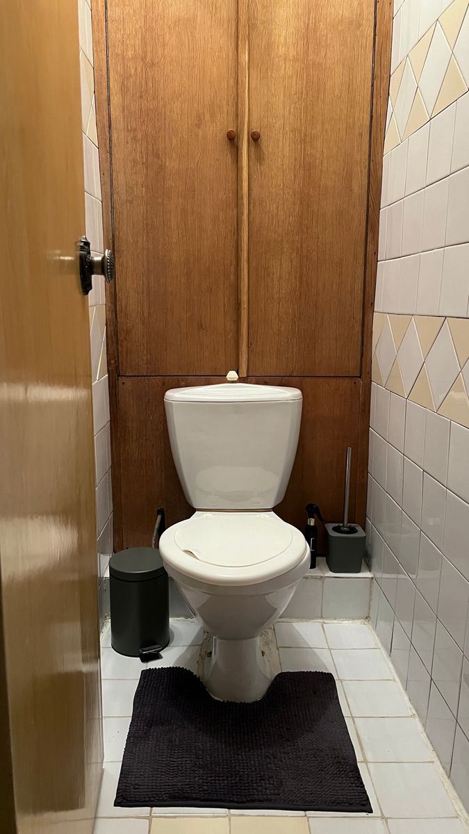 1831283622262583