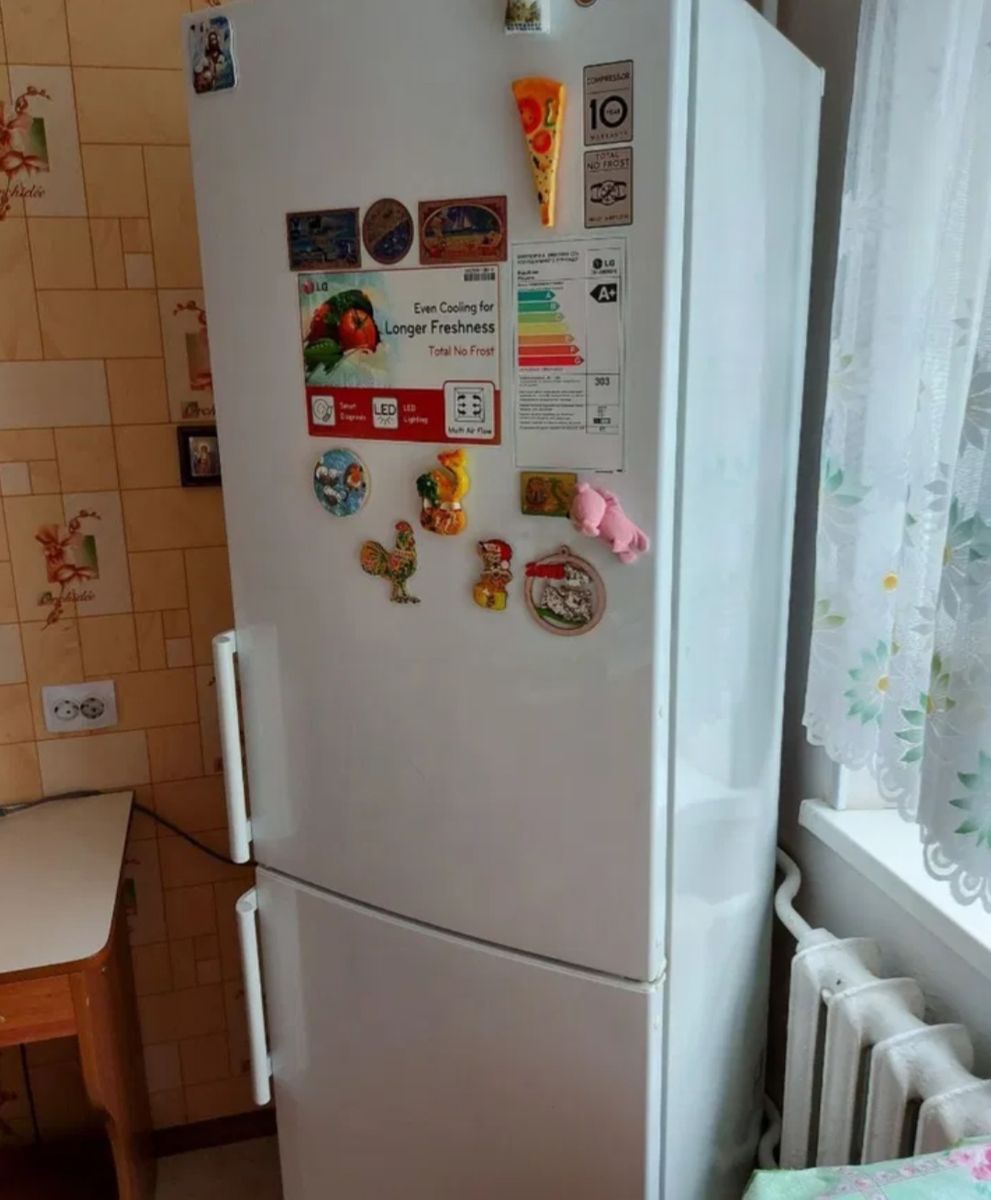 1834359112297583