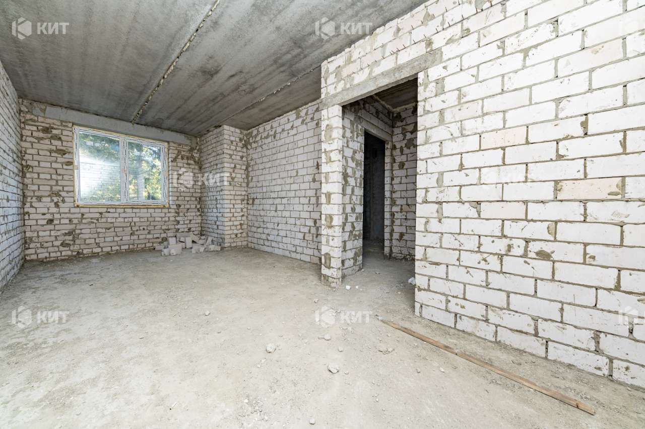 1834821424980583