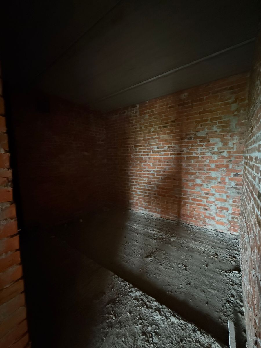 1838443508046583
