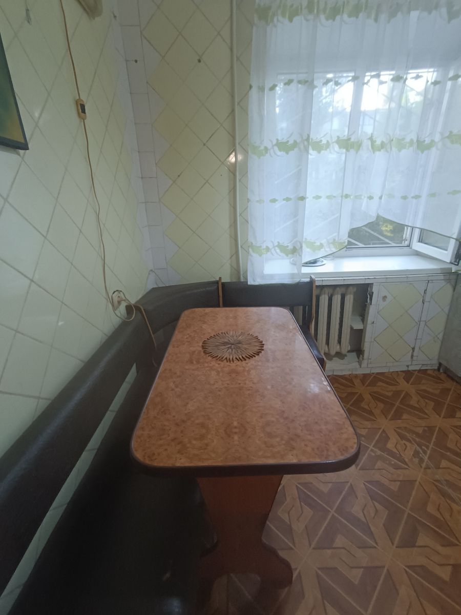 1838548745349584
