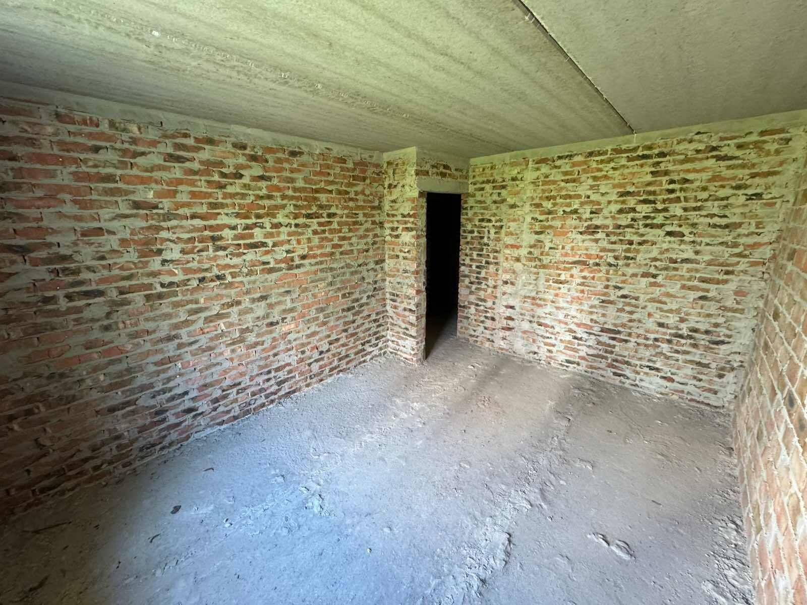1832168437823585