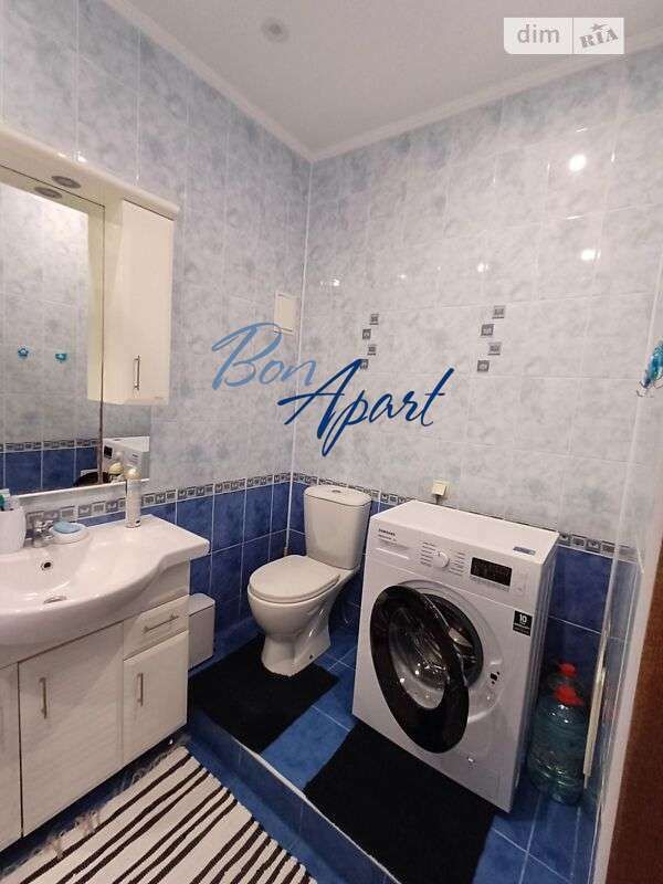 1835887273205585