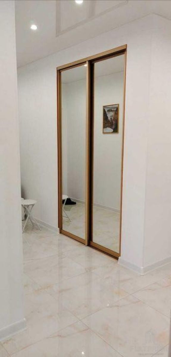 1839173031000585