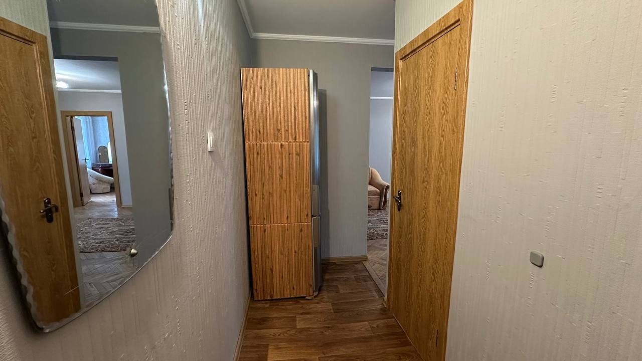 1832010325345588