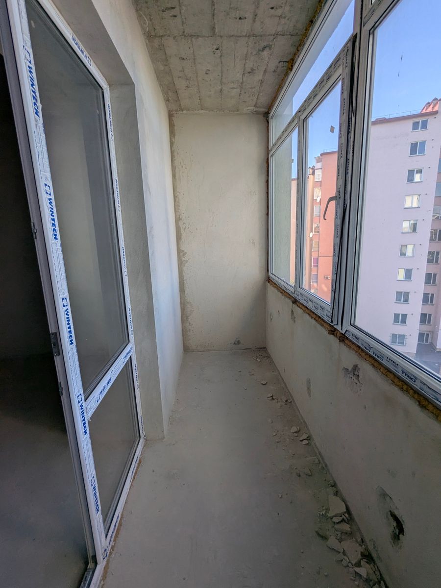1839053189807588