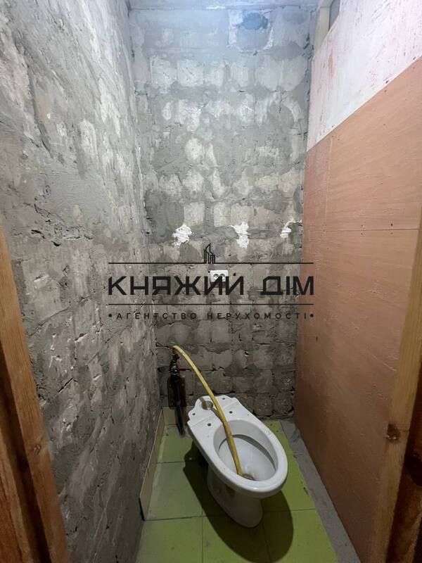 1839152842483588