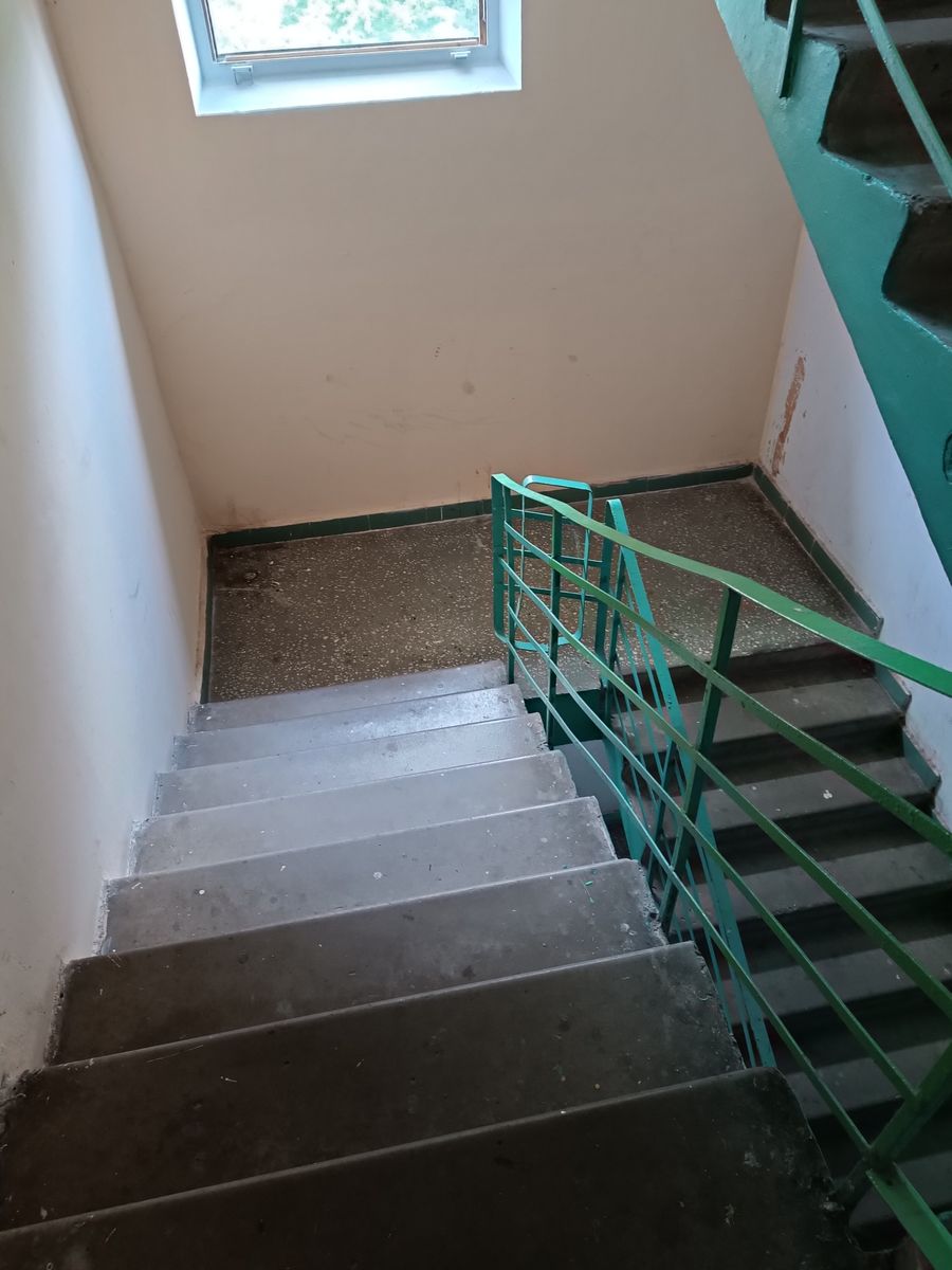 1835995970227589