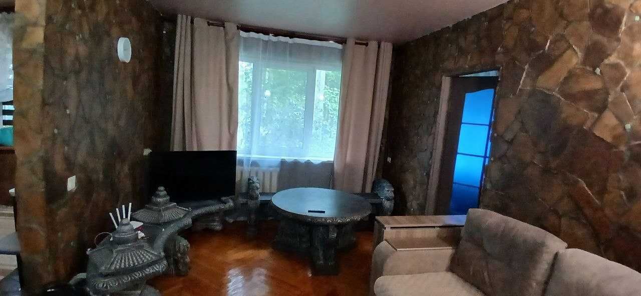 1839521941900589