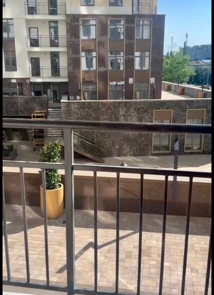 1835475729683059