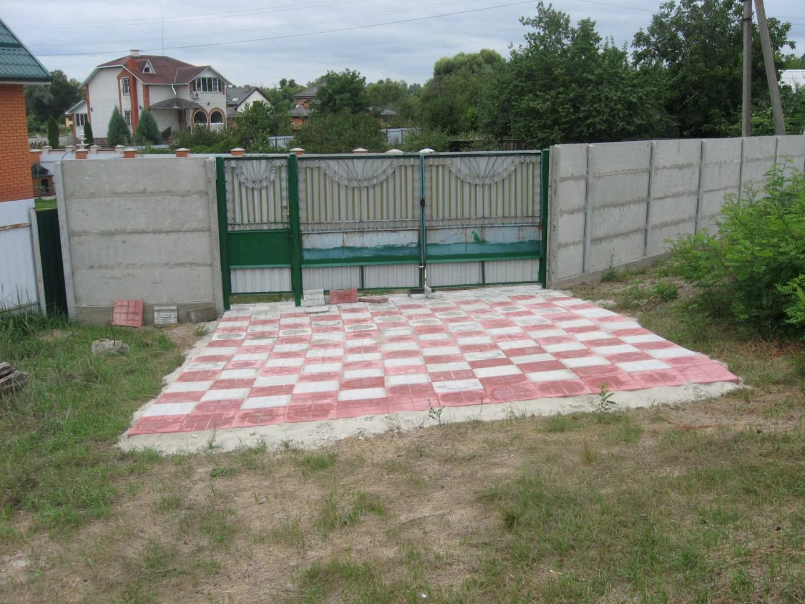 1830670045407591