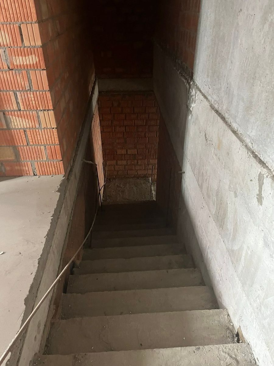 1836338189434592