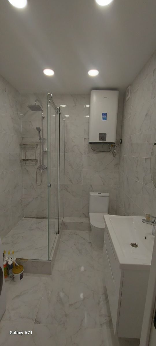 1835082504374593