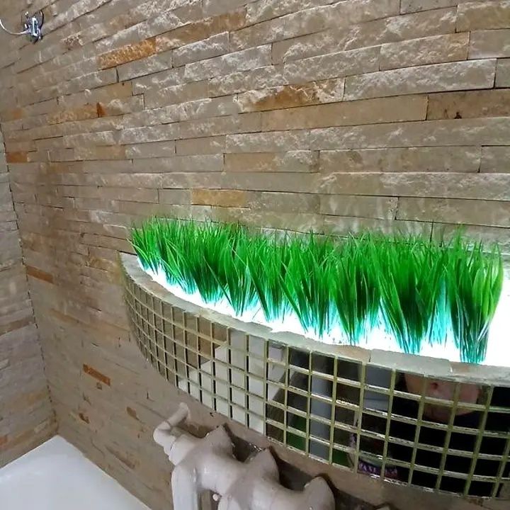 1830655855130595