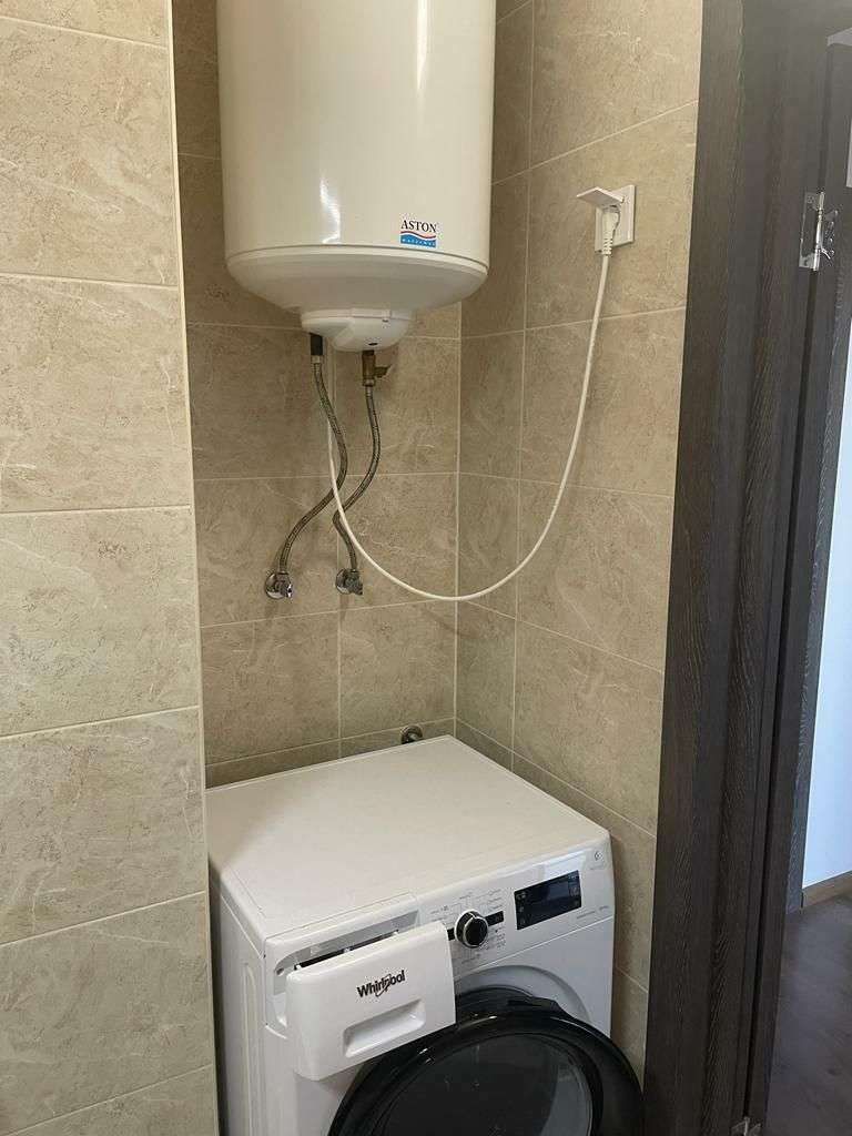 1835992864095595