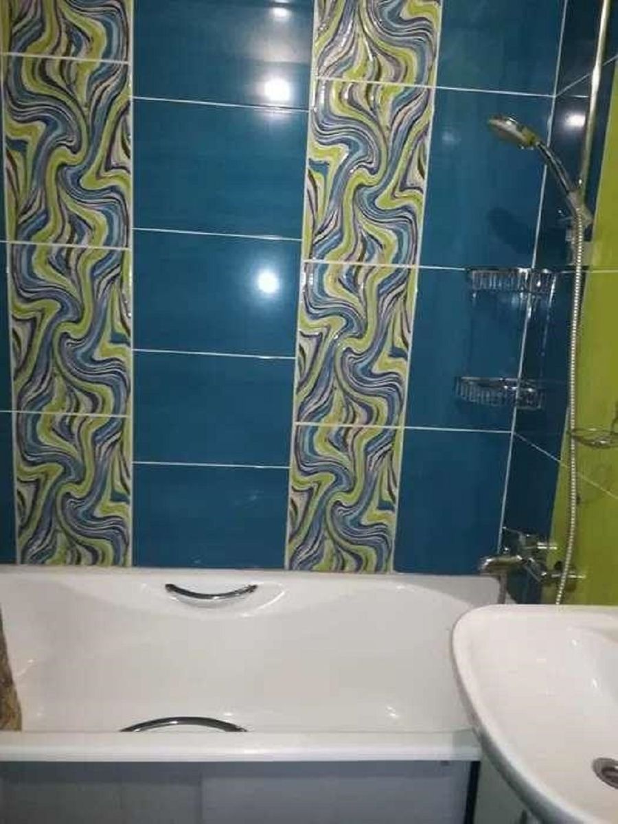 1837070480065596