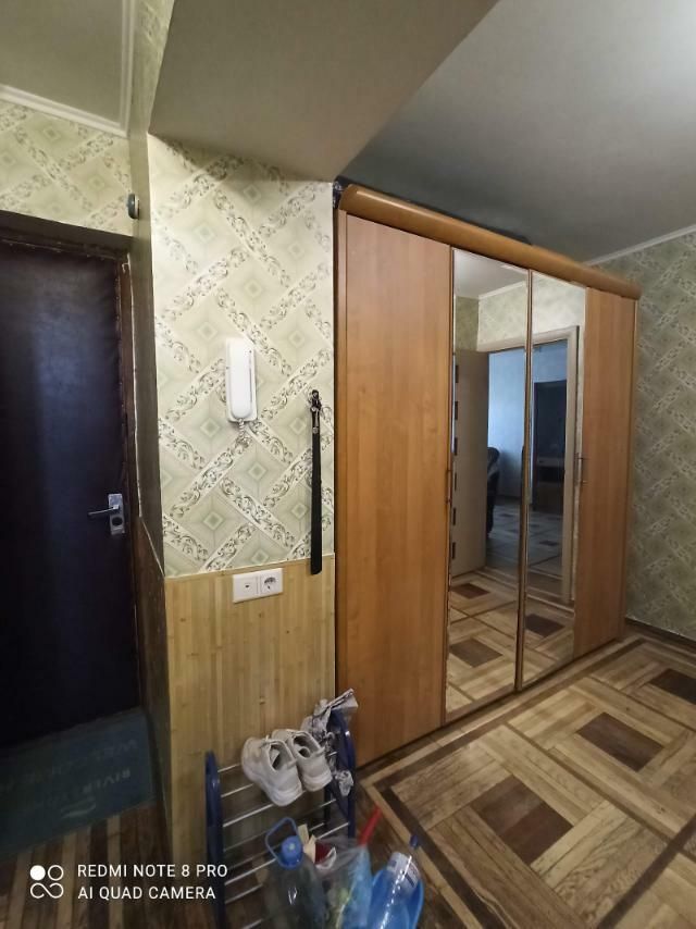 1836377980989598