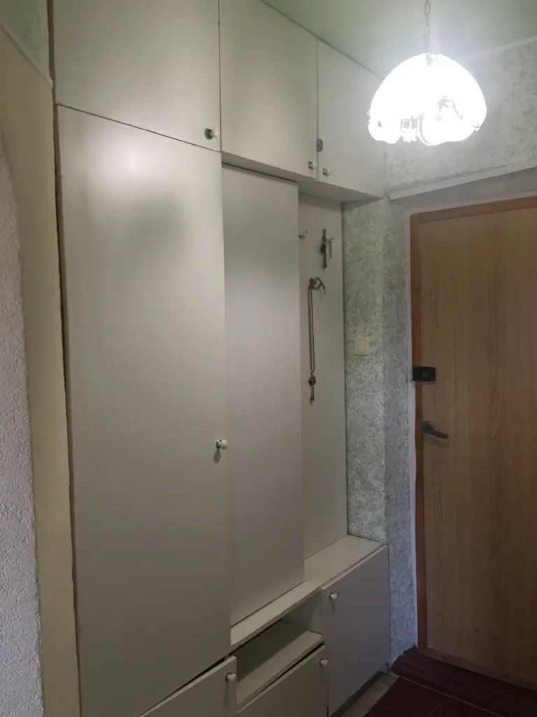 1837545984804598