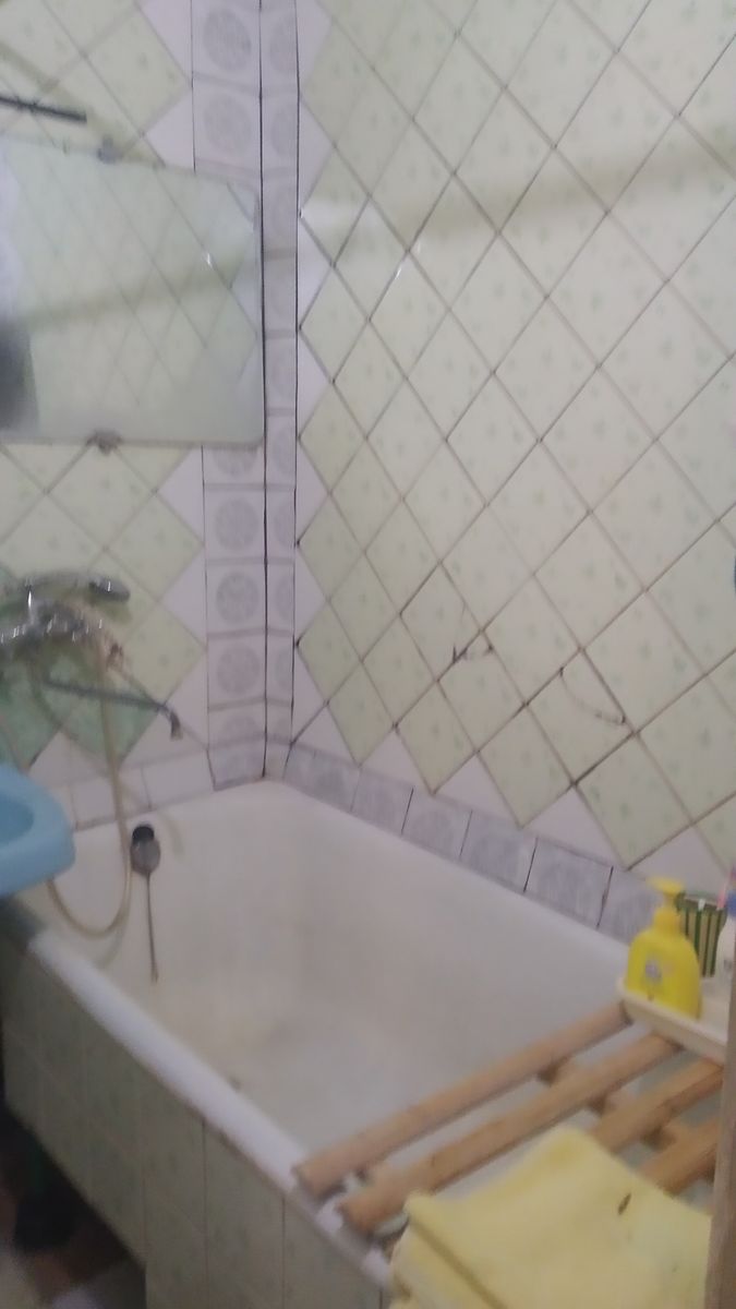 1826410841687060