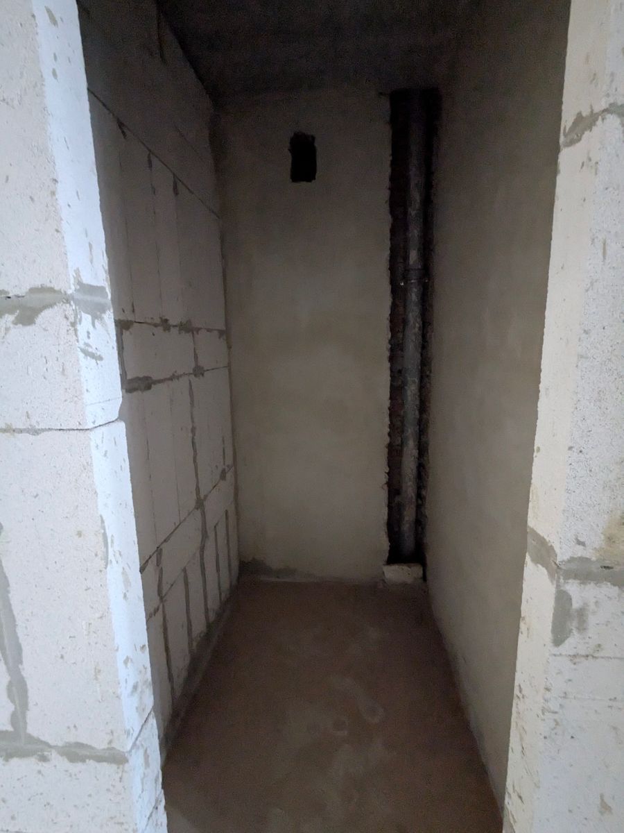 1826567653693060