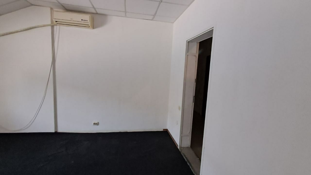 1835353376452060