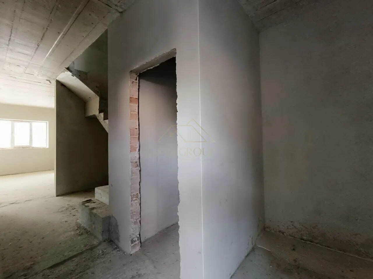 1832914169096600