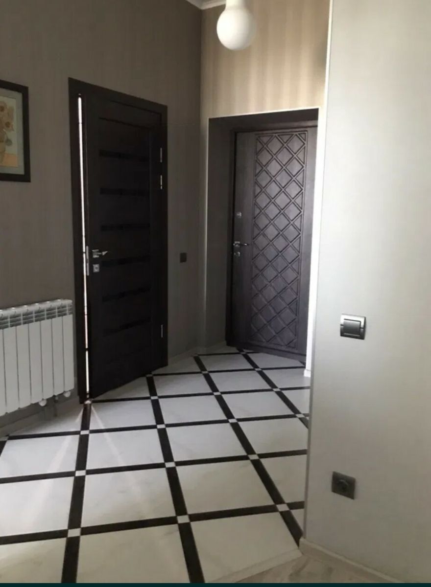 1835003924799600