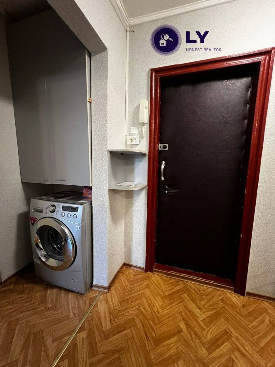 1834657773716601
