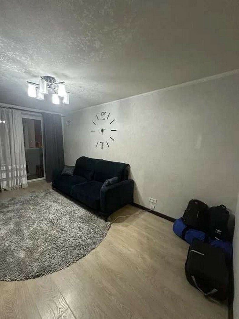 1834479454546602