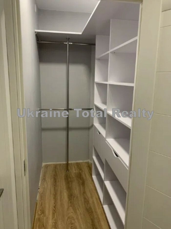 1835727880386602