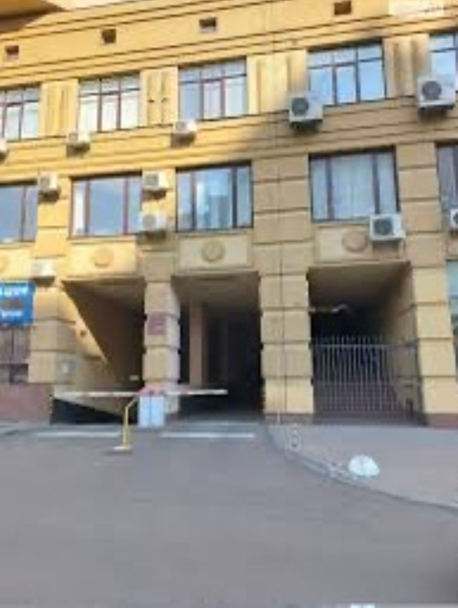1841718097342602