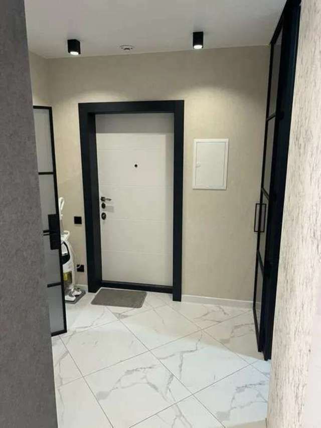 1835368691605603