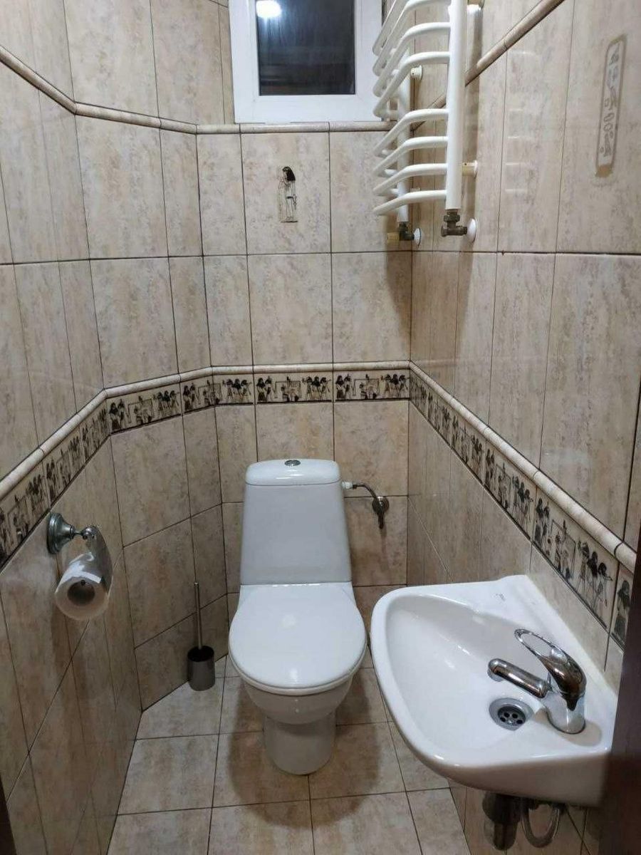 1840257200459603