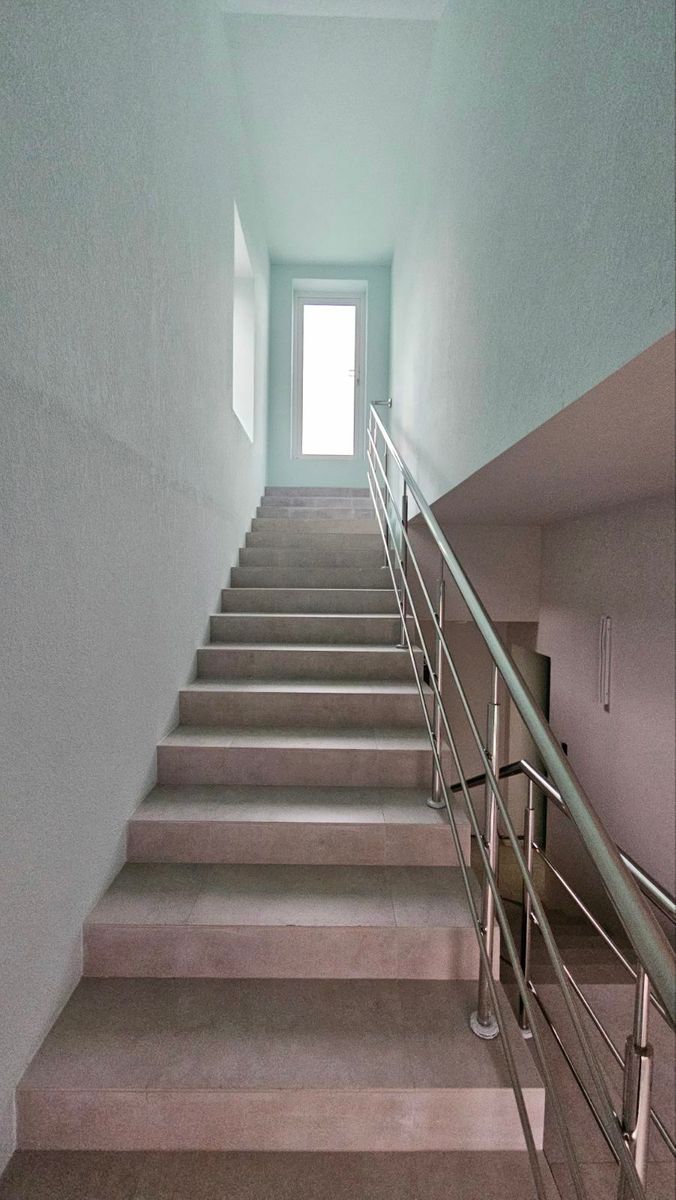 1829535841631604