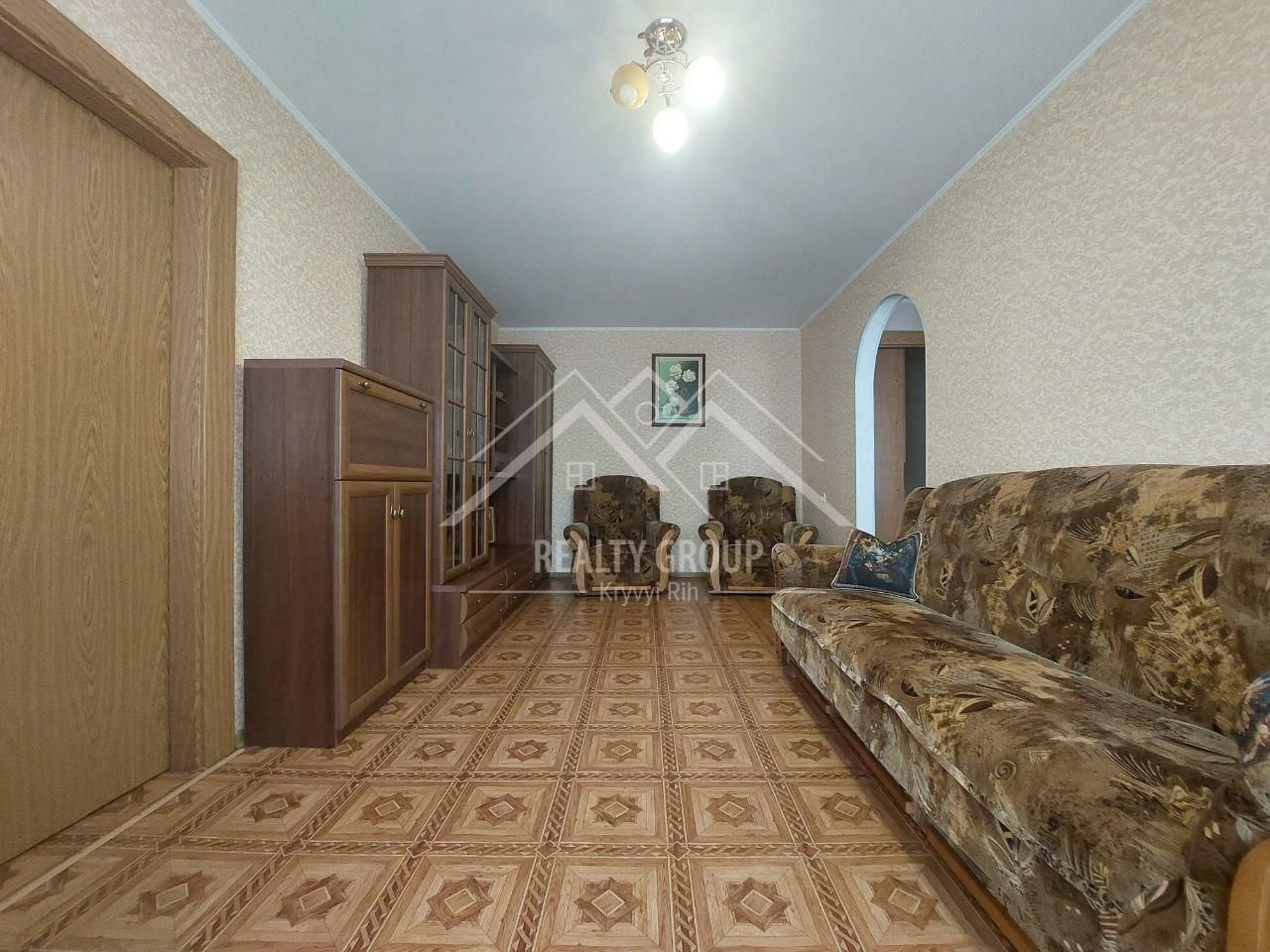 1833567911015604