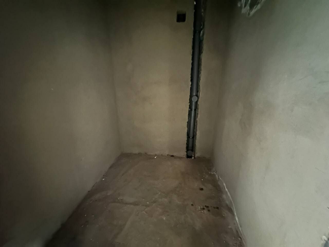 1834180864190604