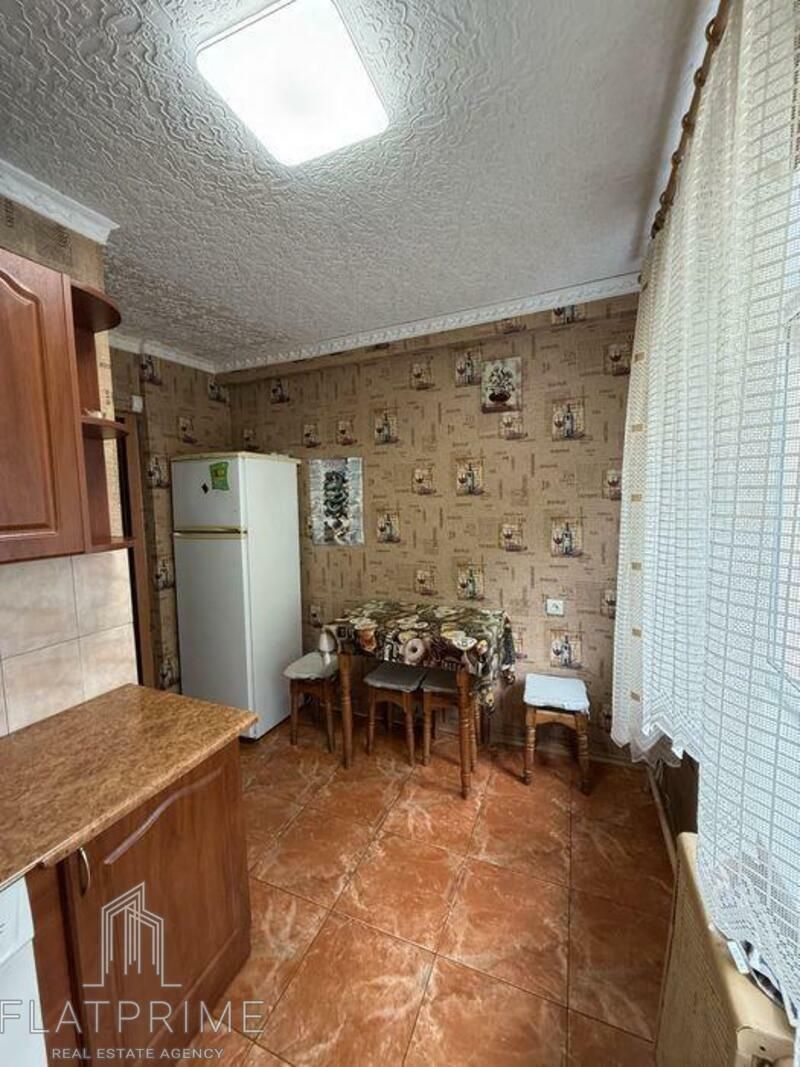 1831994133411606