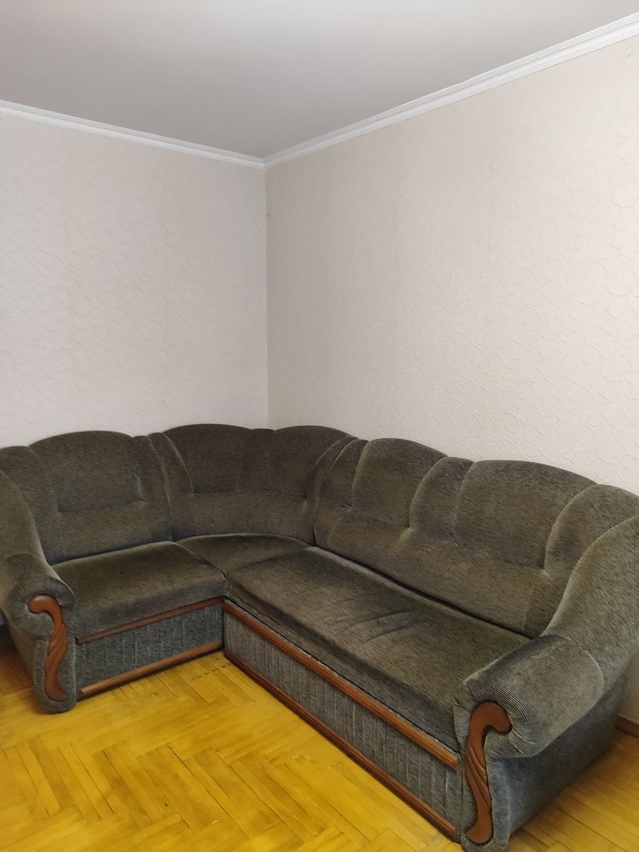 1819092644388608