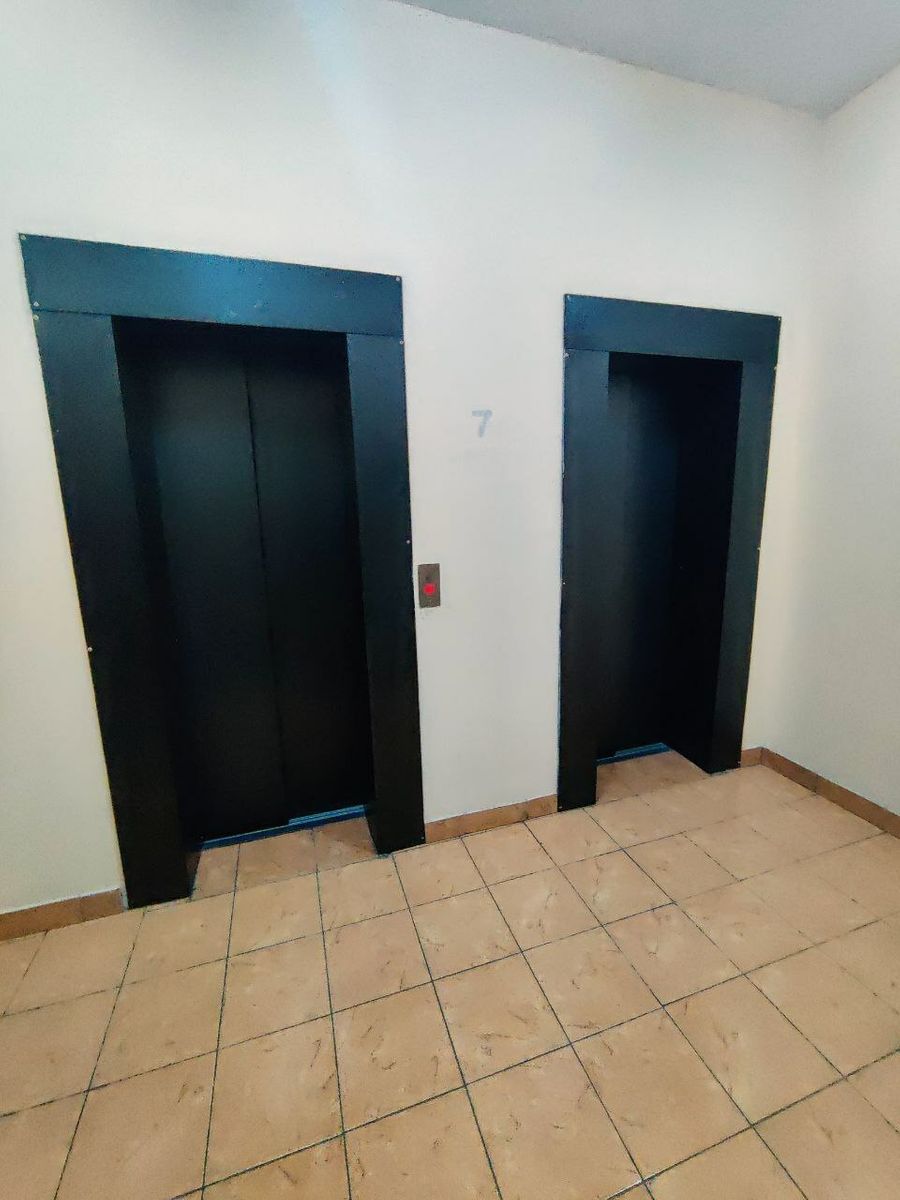 1830730907015608