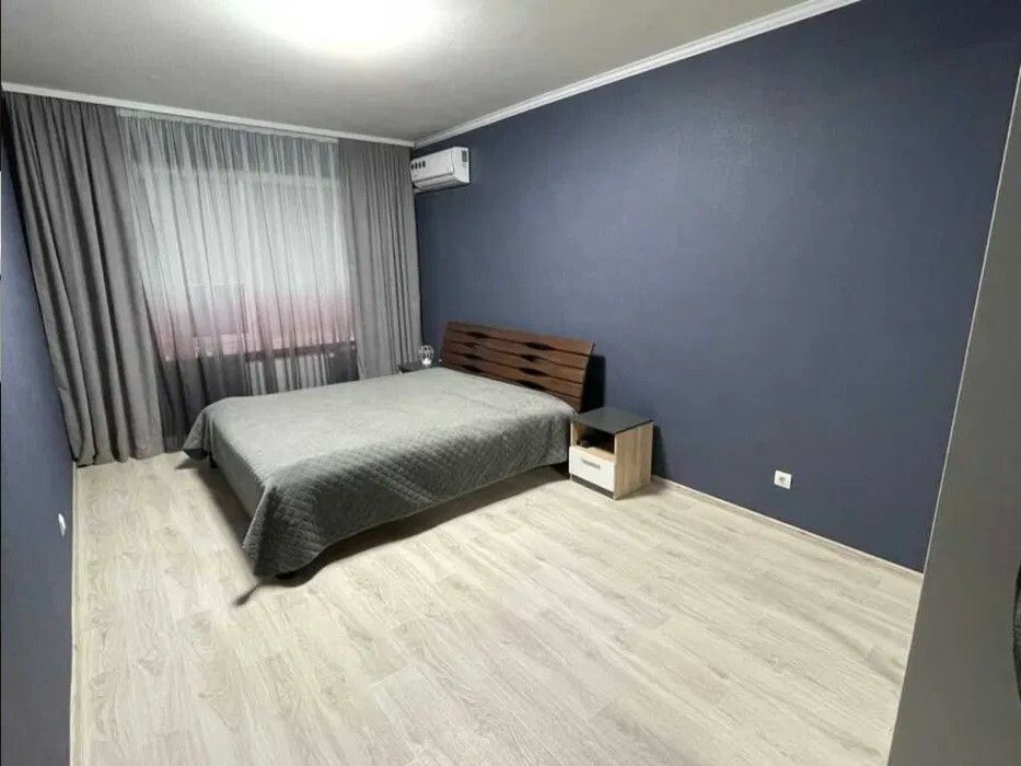 1816973358264609