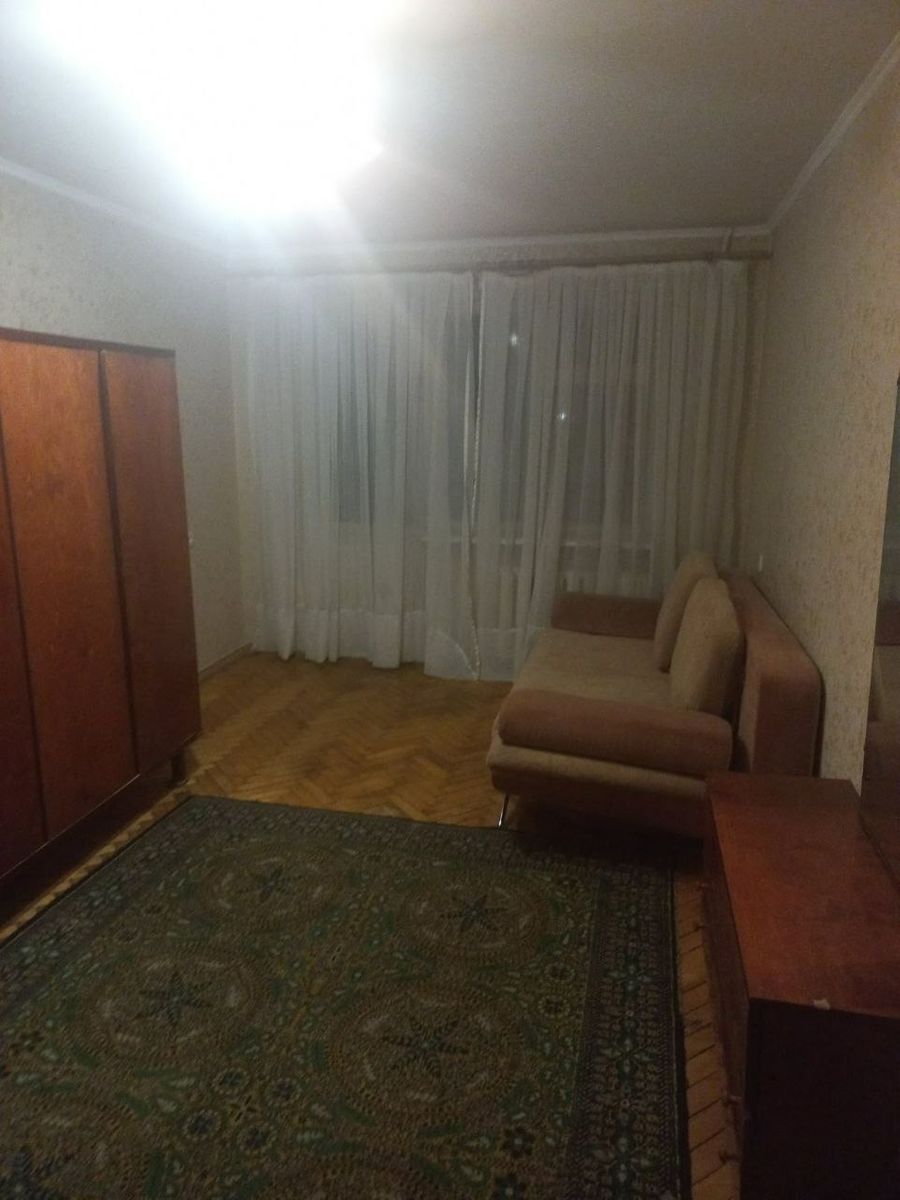 1817317219576609
