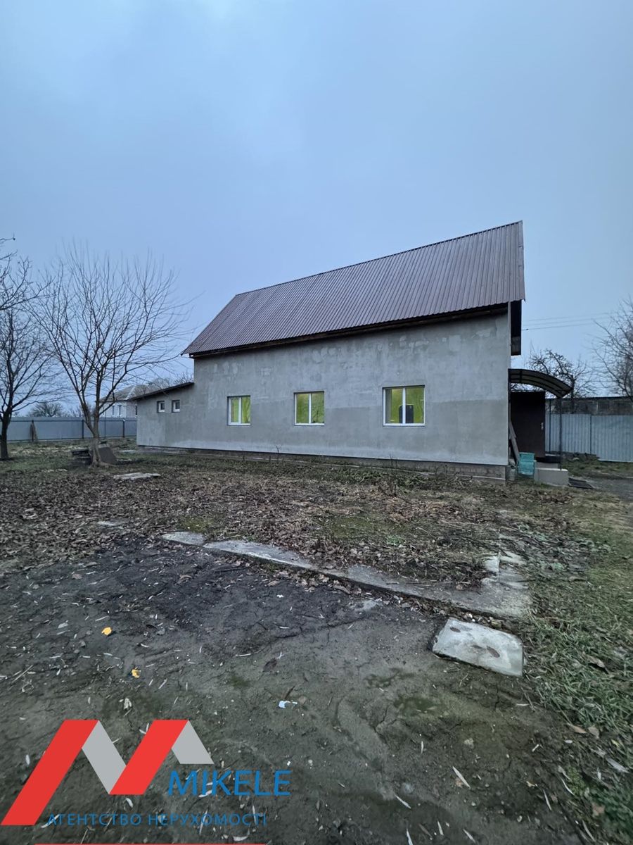 1819325239409609