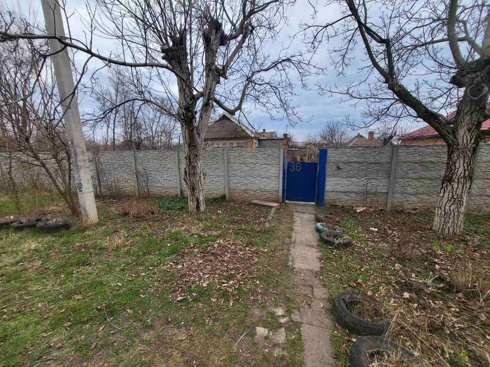 1827416731008609