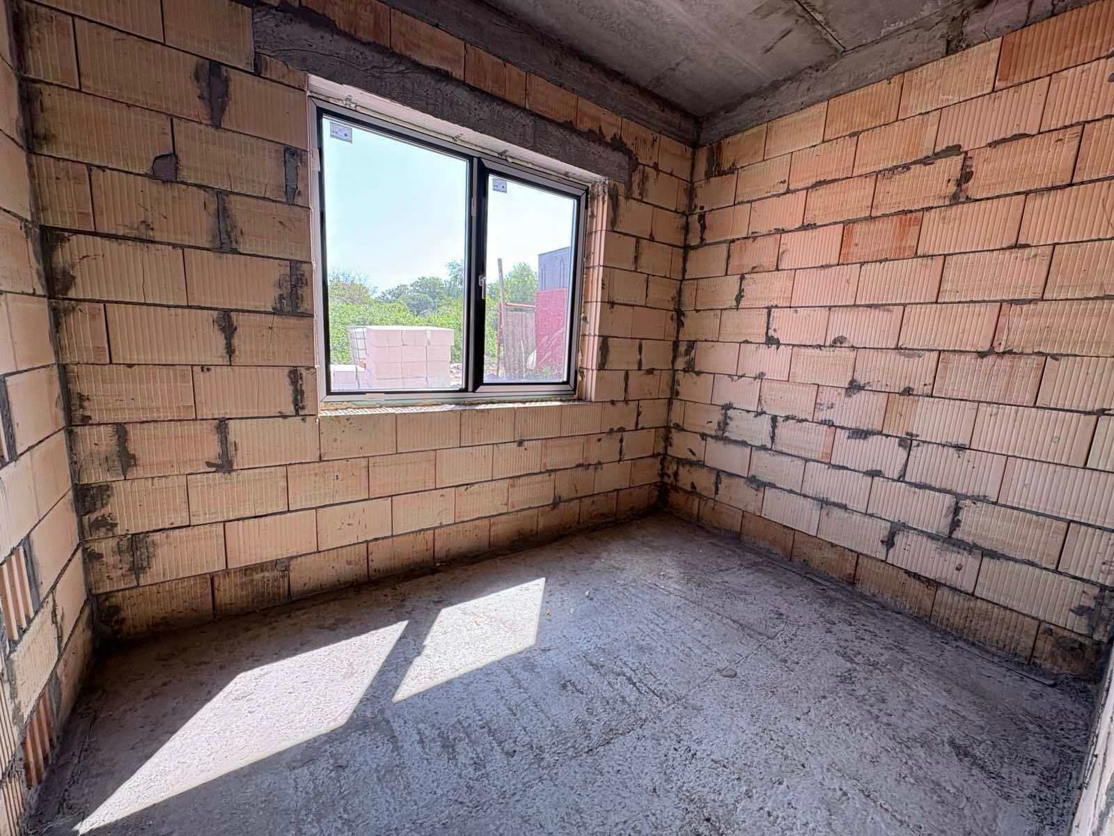 1835438531515609