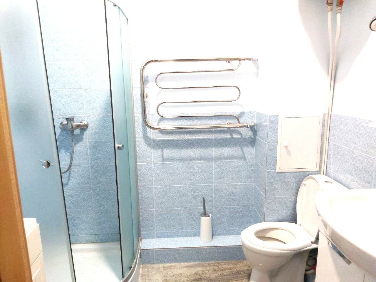 1778923741890061