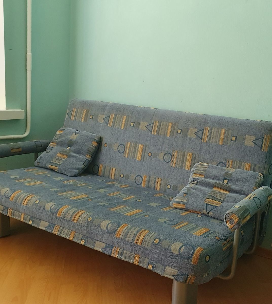 1835989386610061