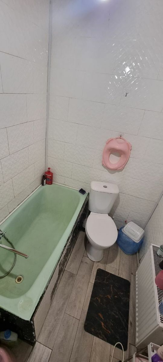 1835533216380610