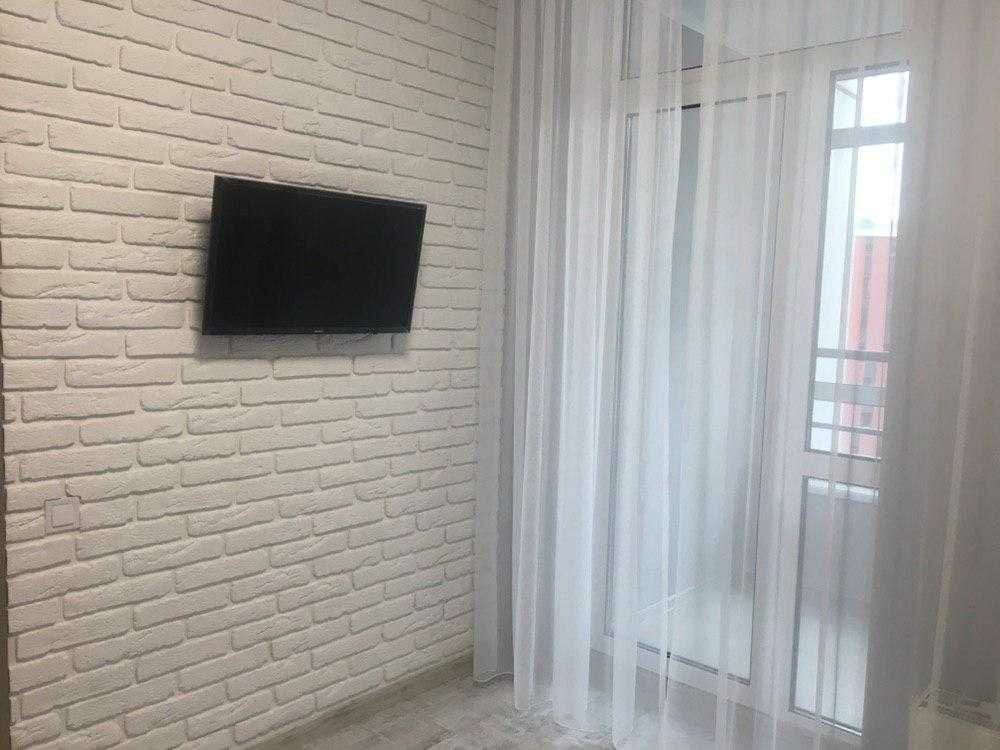 1833805088634613