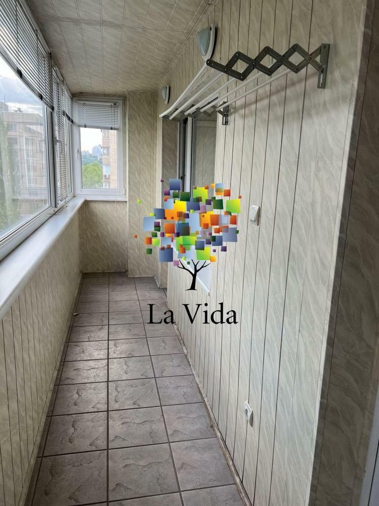 1834534393560613