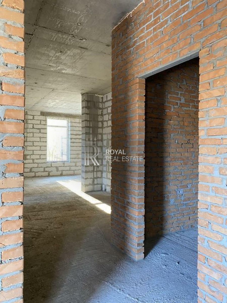 1836617003994613